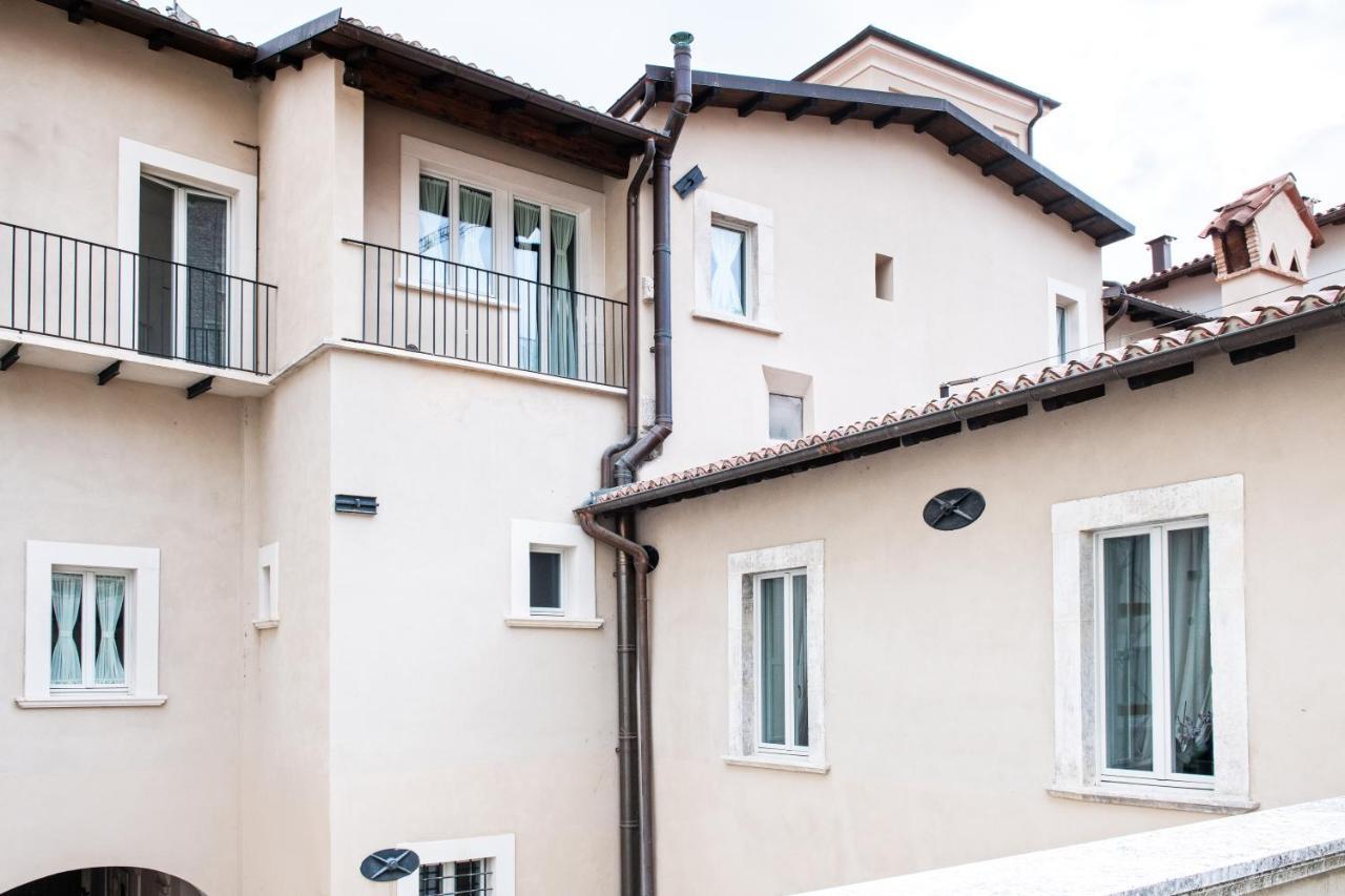 Dimora Fortebraccio LʼAquila Exterior foto